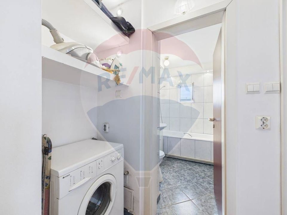 De vanzare Apartament cu 3 camere mobilat utilat în zona Baneasa