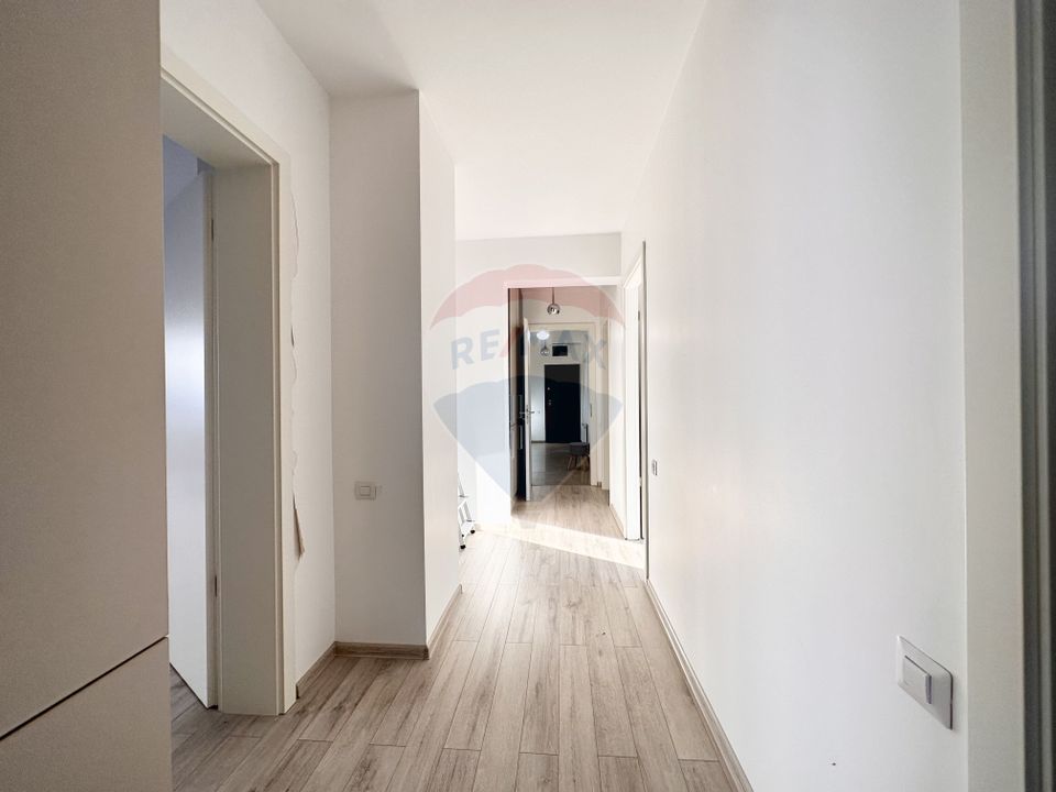Apartament cu 4 camere de  vanzare în Quadra Residence