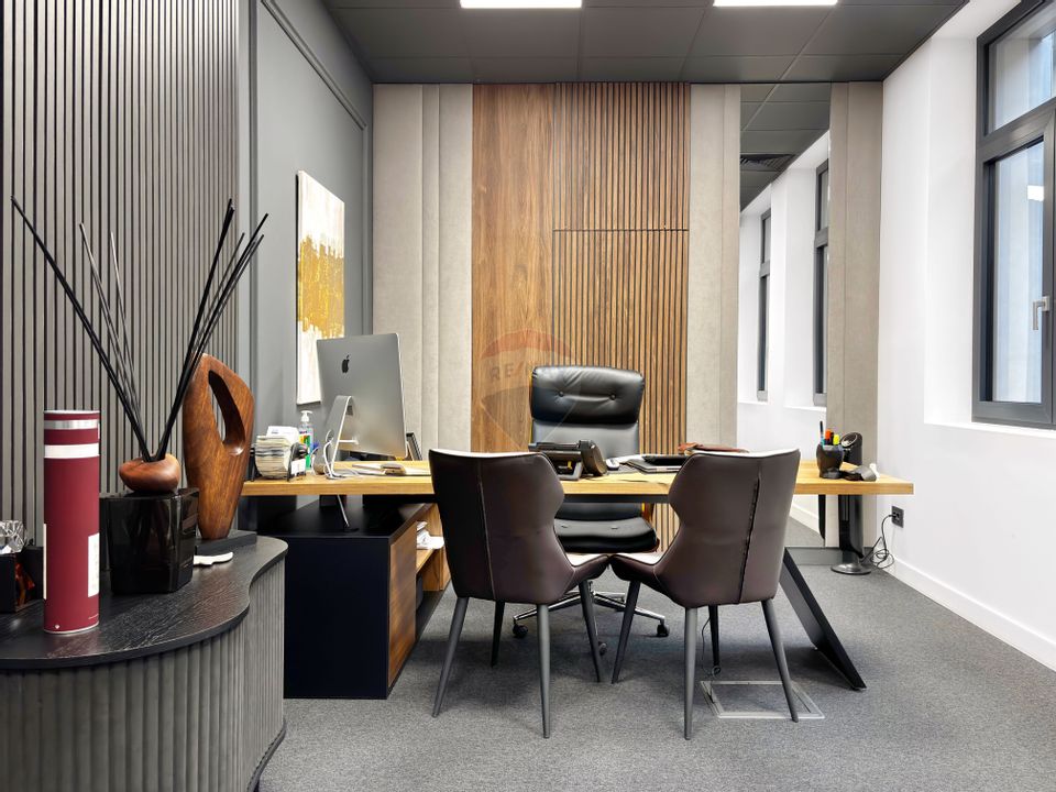 120.4sq.m Office Space for rent, Ultracentral area