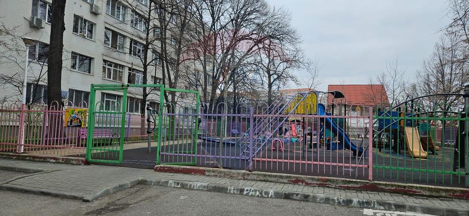Casă / Vilă cu 6 camere de vânzare în zona Ozana-Pallady