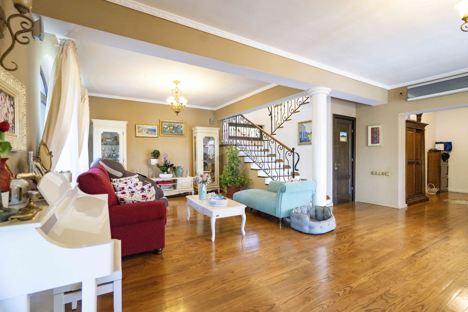 5 room House / Villa for sale, Dealuri Oradea area