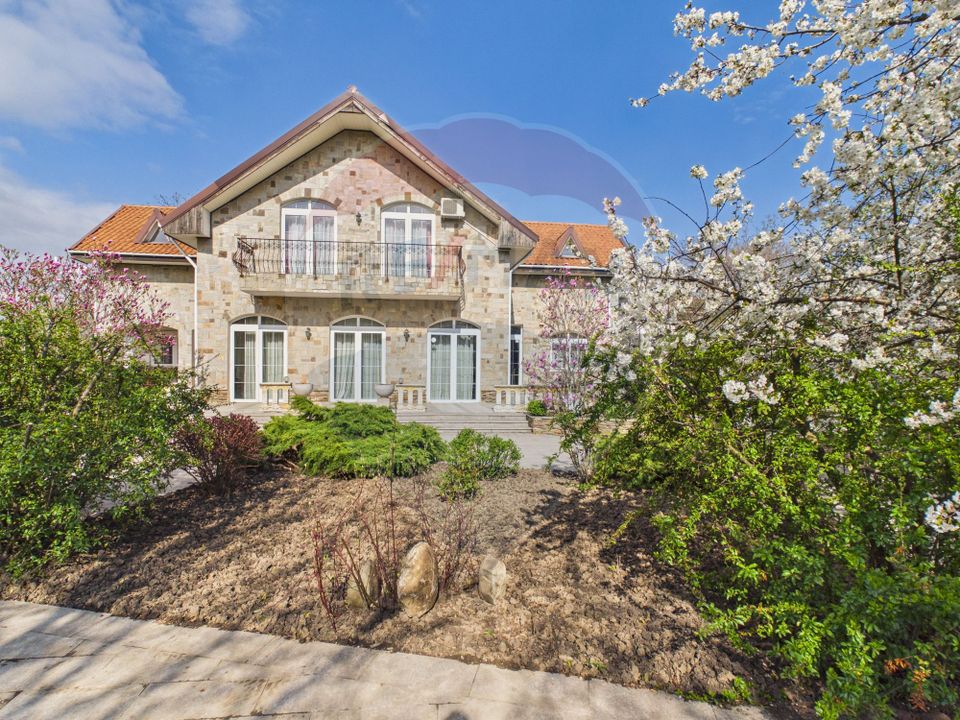 608sq.m Special Property for sale