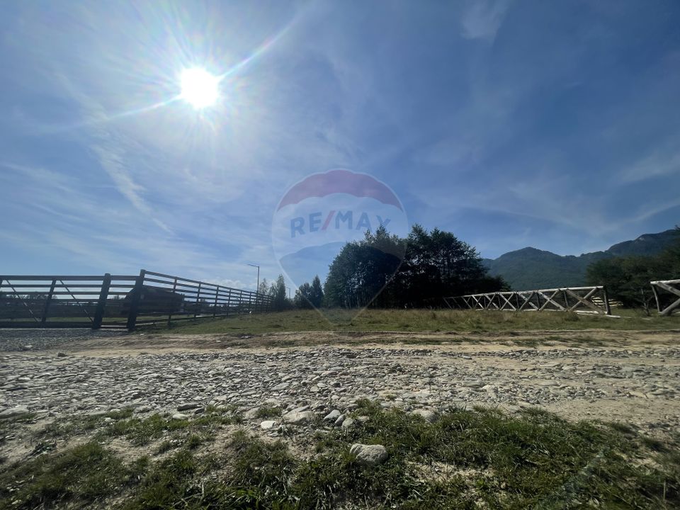 Land 850sqm Zarnesti / Tohanita