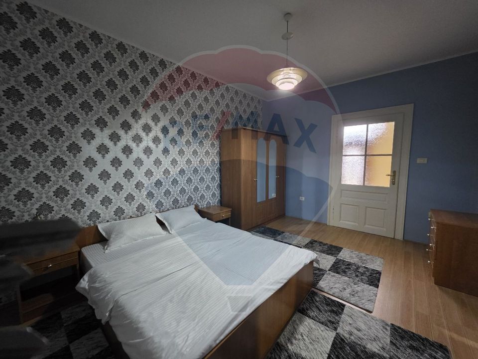 Inchiriere casă cu terasa si curte zona Piata Mica Spitalul Judetean