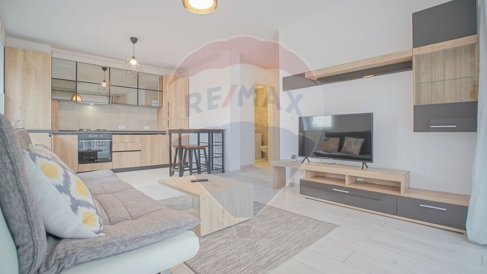 2 room Apartment for rent, Tractorul area