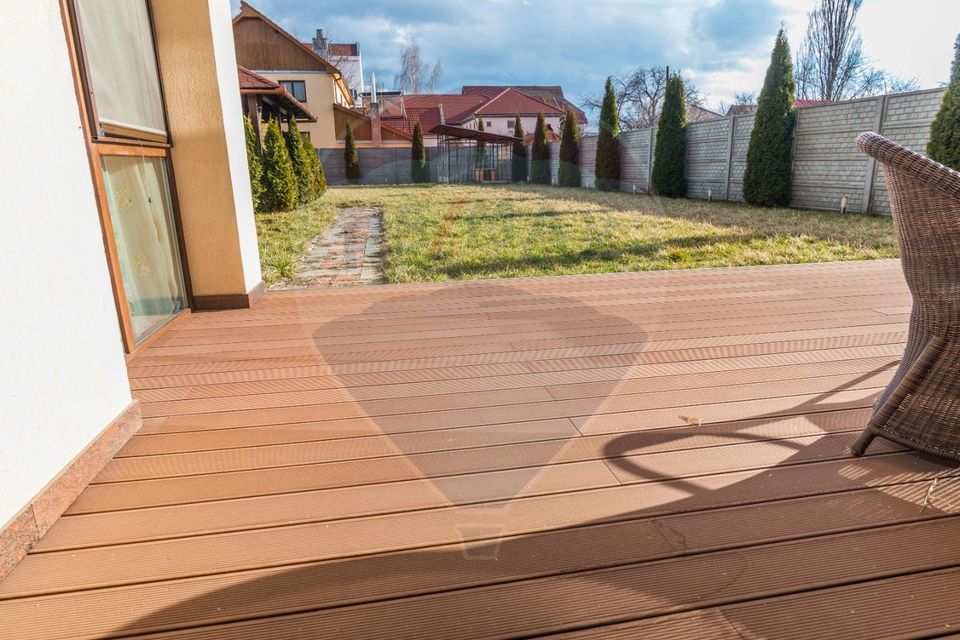 Vila in stil  mediteranean, lux,  statiunea balneoclimaterica Covasna