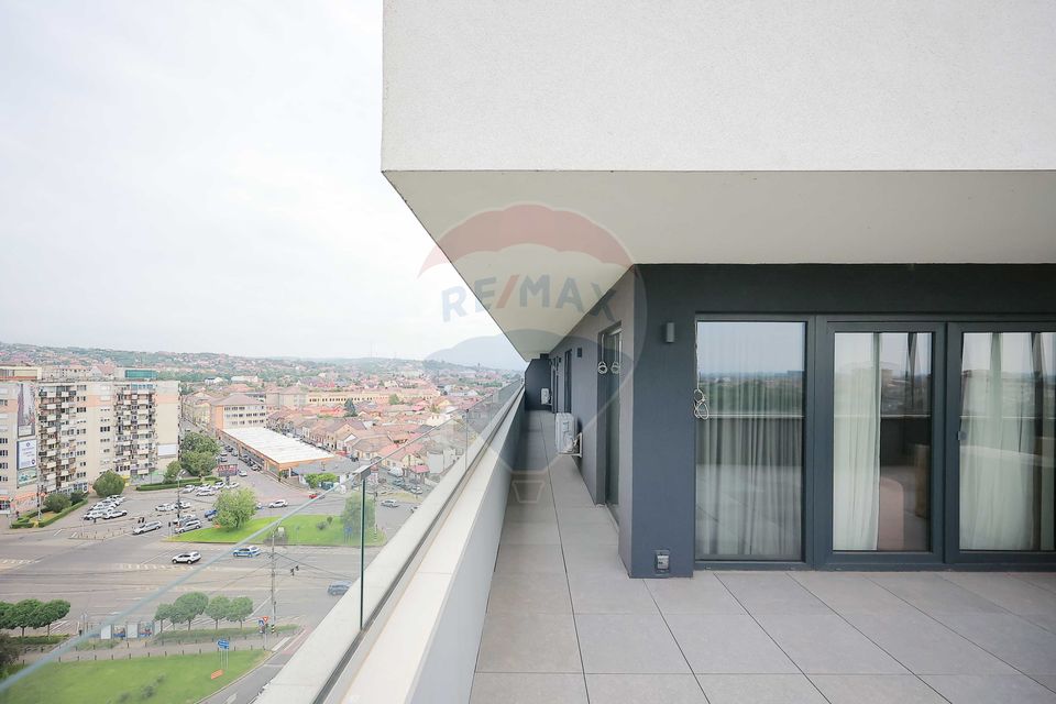 Apartament/Penthouse de Închiriat cu 3 Dormitoare și Terasă, Decebal