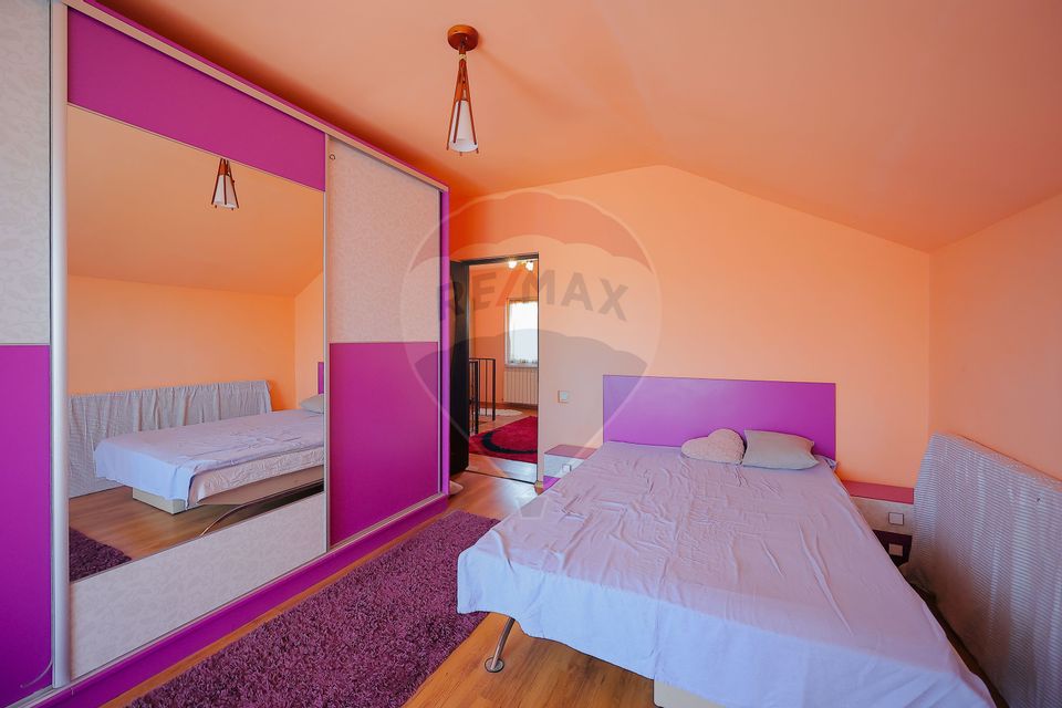 De vânzare casă cu 3 camere și teren 950 mp în Mihai Bravu