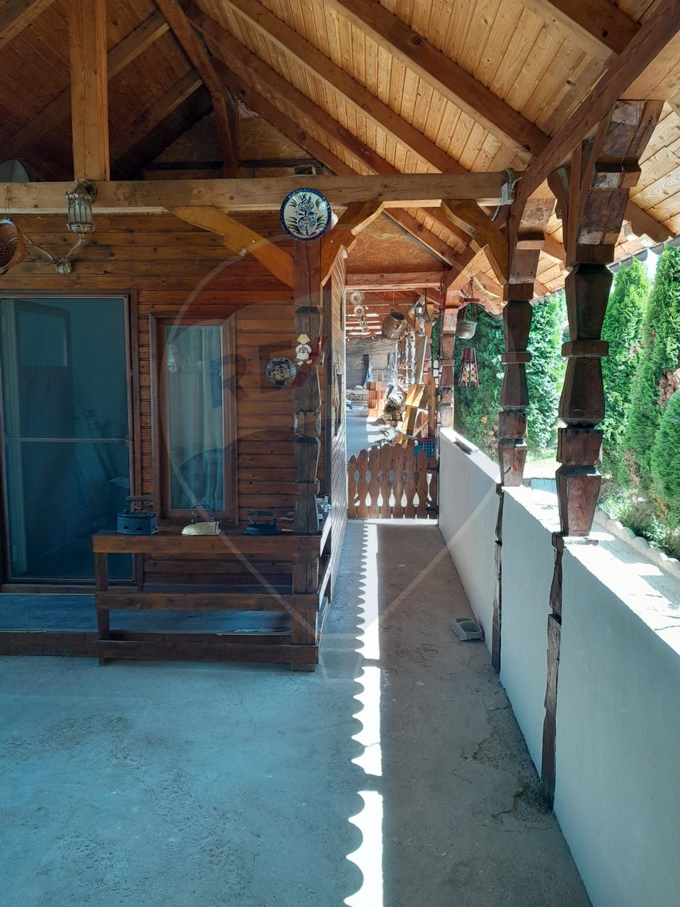 Casă finalizata pe un singur nivel, 14.5 ari teren – Satul Nou de Sus