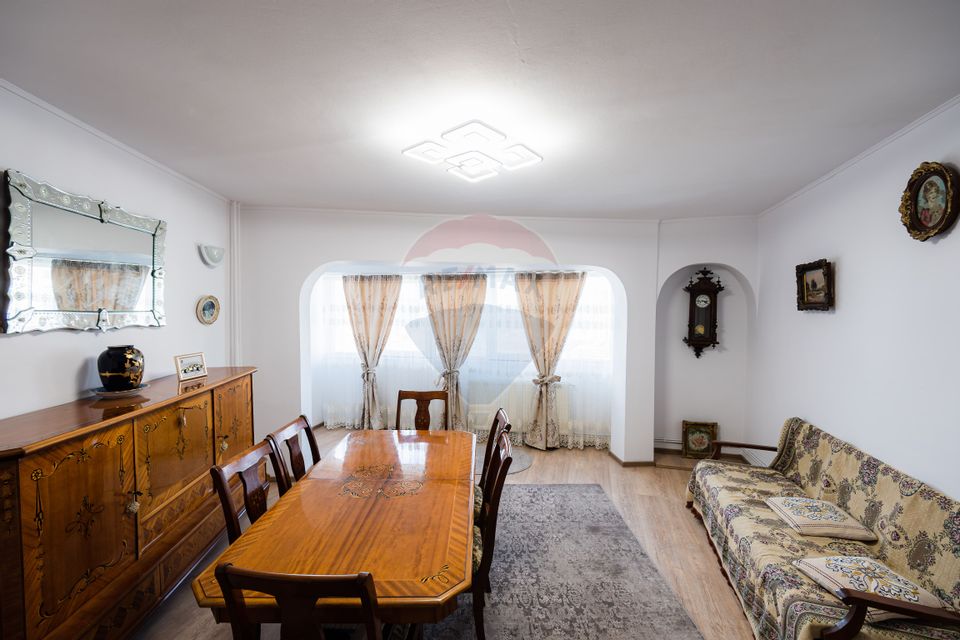 Apartament cu 3 camere Calea Craiovei