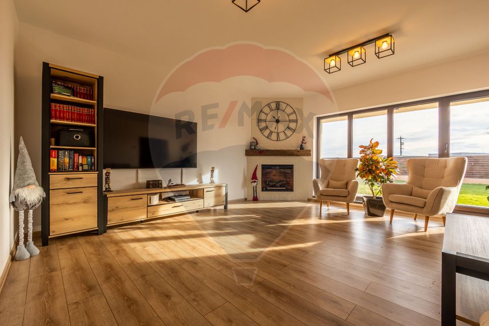 REZERVAT Casă individuala Harman