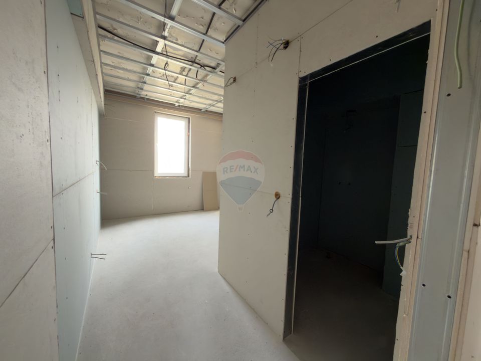 Hotel / Pensiune cu 48 camere de vânzare Calea Borsului/CT Park/ CET