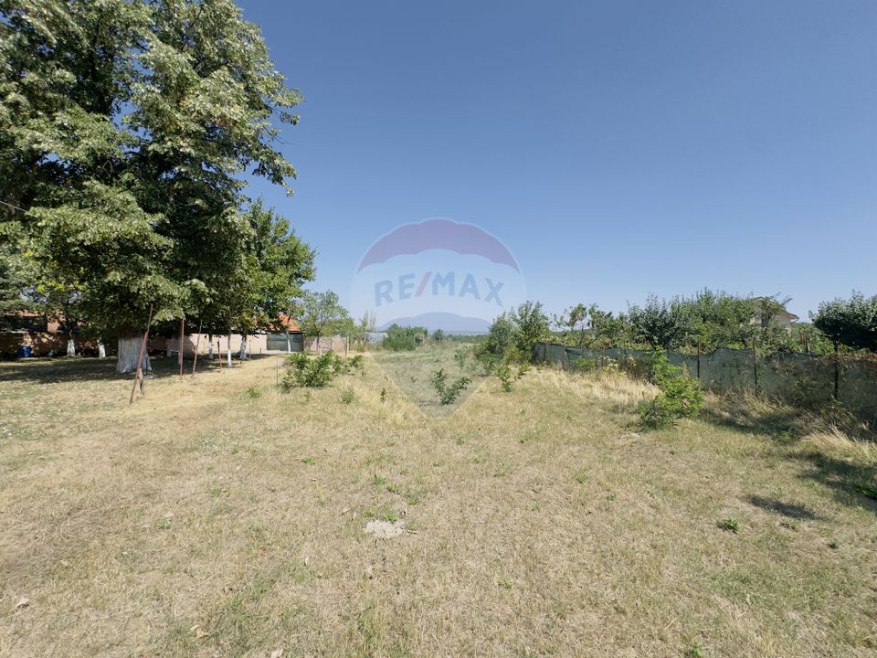 Teren 2,841mp Apateu / Strada Principala langa Biserica Ortodoxa