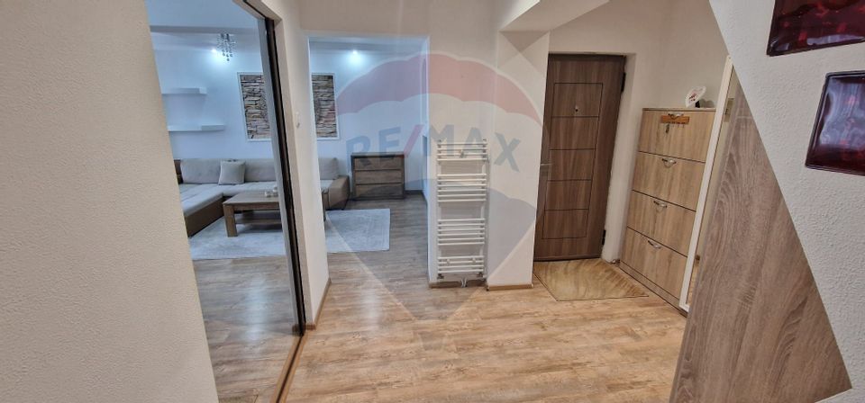 3 room Apartment for rent, Mioritei area