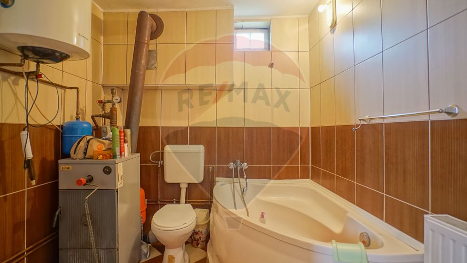5 room House / Villa for sale