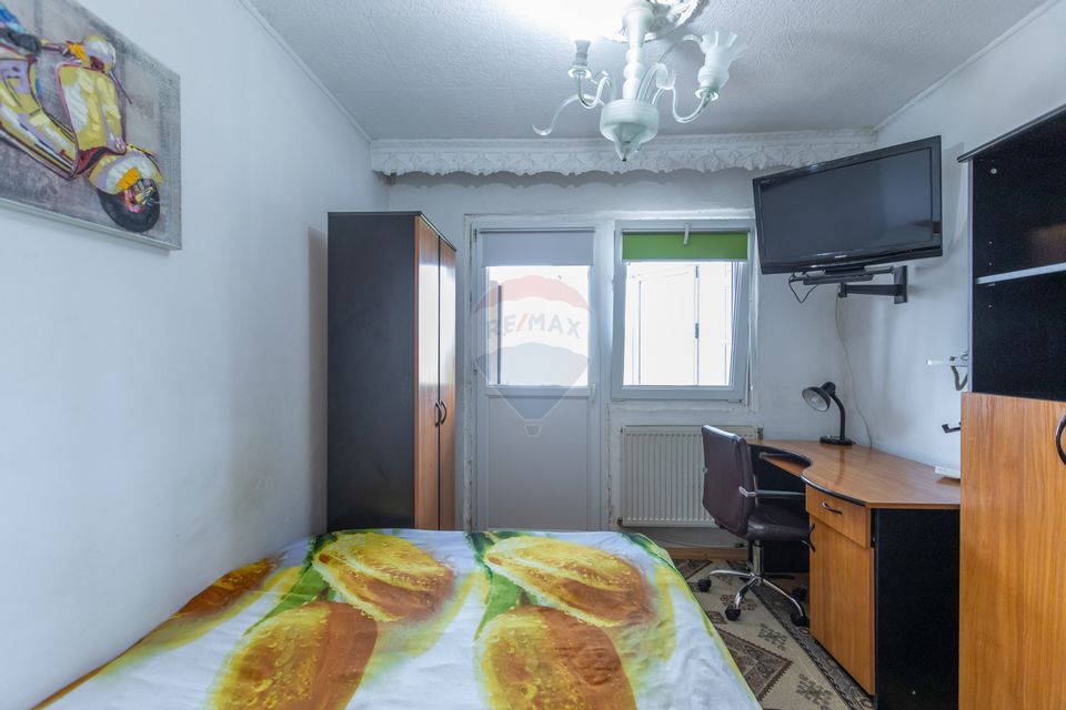 Apartament 3 camere decomandate – Strada Bicaz, zona Narcisa