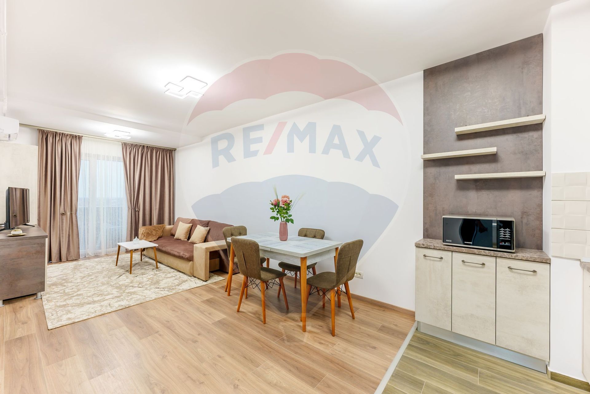 Apartment 2 rooms for rent Arad, UTA RMX82316 RE/MAX Romania