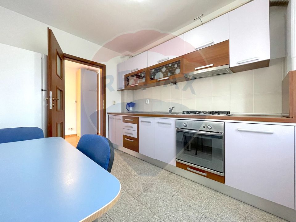 Apartament 2 camere 63 mp utili, zona Tractorul