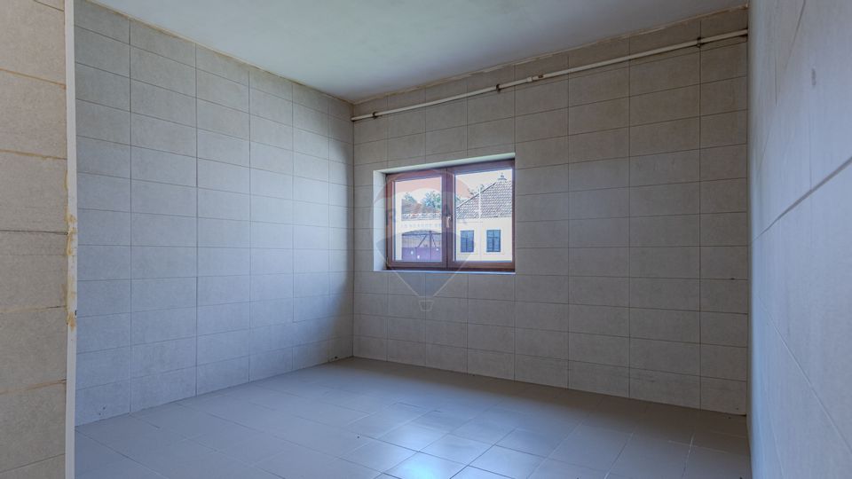 Spațiu comercial de 308mp de închiriat