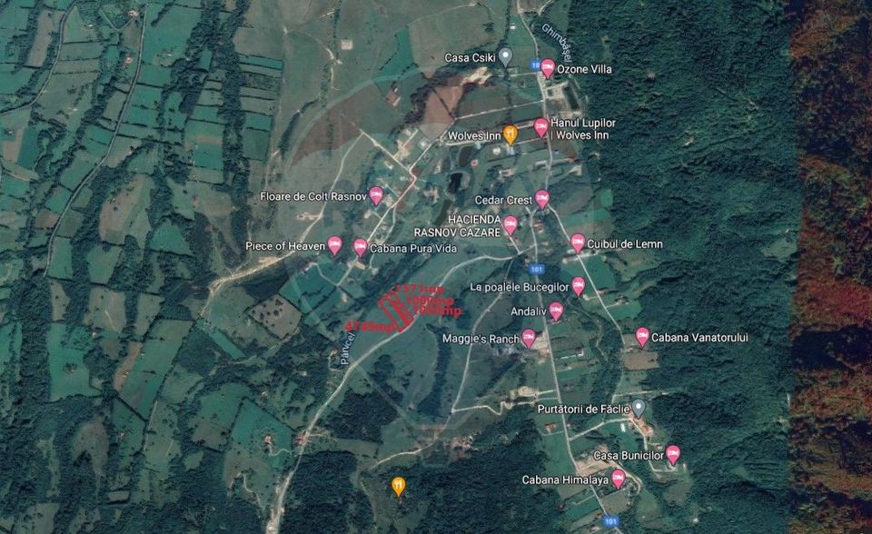 Teren Rasnov -Glajerie, platou 2300mp, marginit de parau