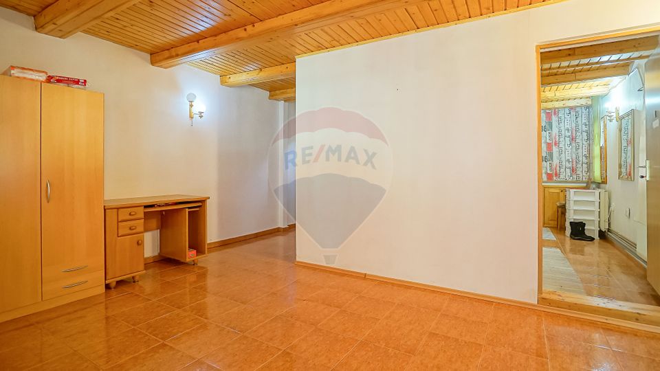 11 room House / Villa for sale