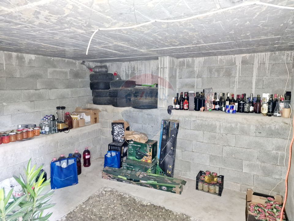 8 room House / Villa for sale