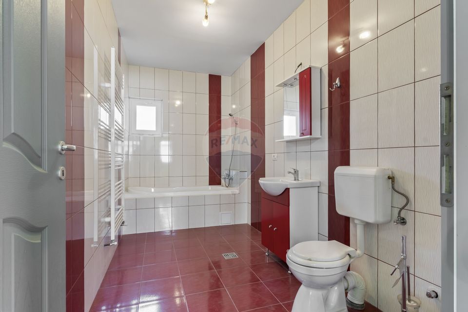 Casă noua 246 mp cu teren 1363 mp  de vânzare Sannicolau Mic, Arad