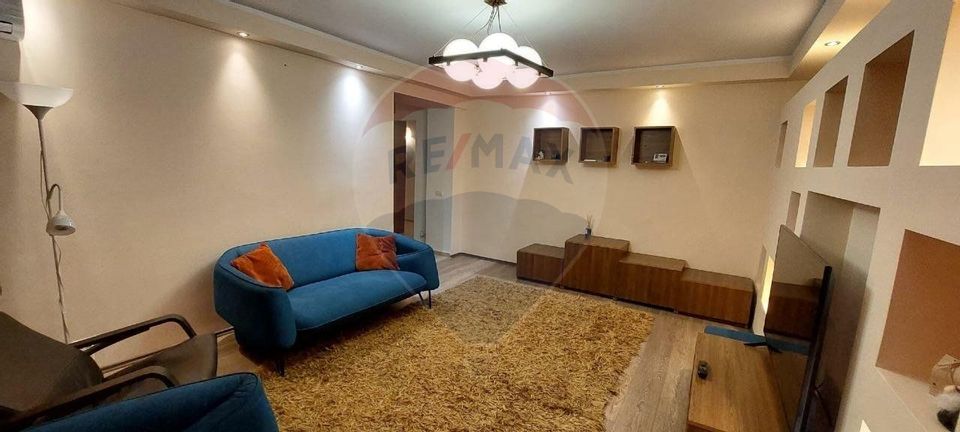 Apartament cu 4 camere de închiriat în zona Aviatiei
