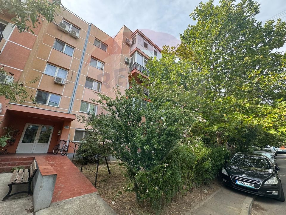 Apartament 3 cam de vânzare Drumul Taberei-metrou Valea Ialomitei