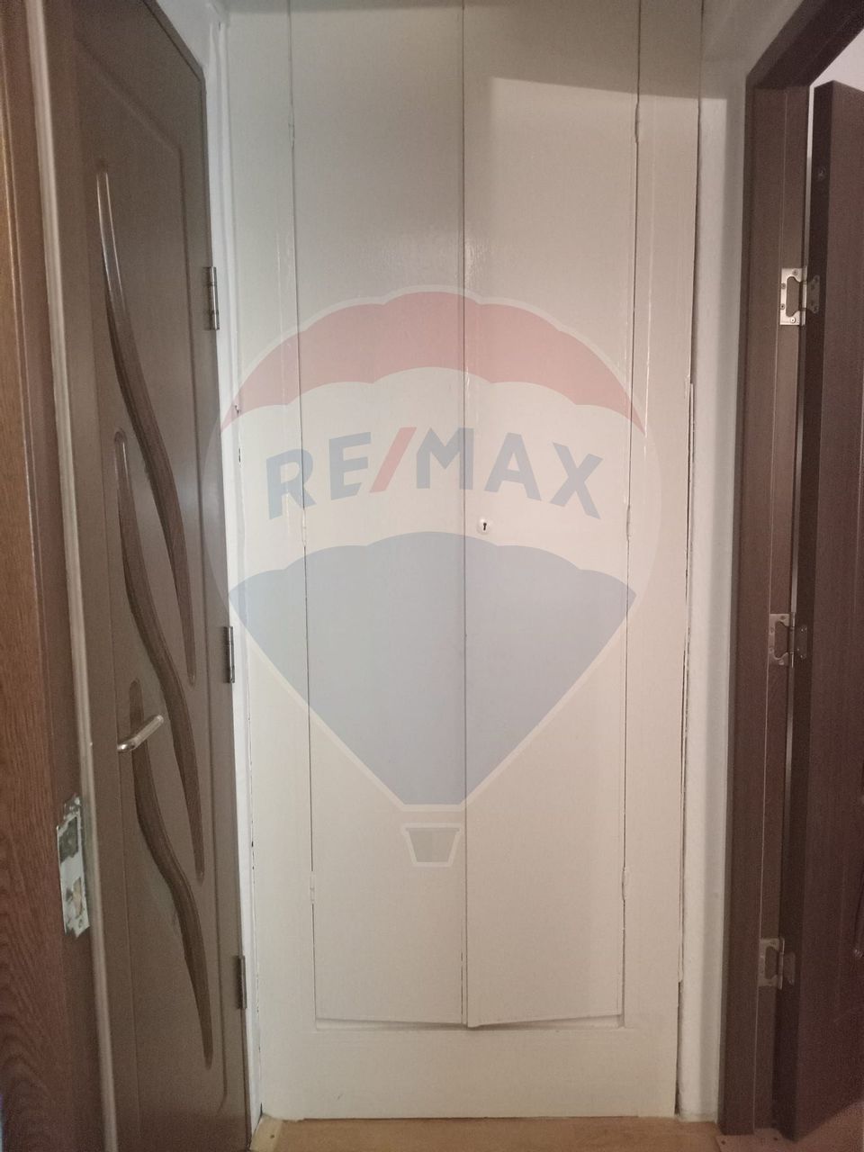 Apartament cochet, 2 camere , zona Spitalul Judetean