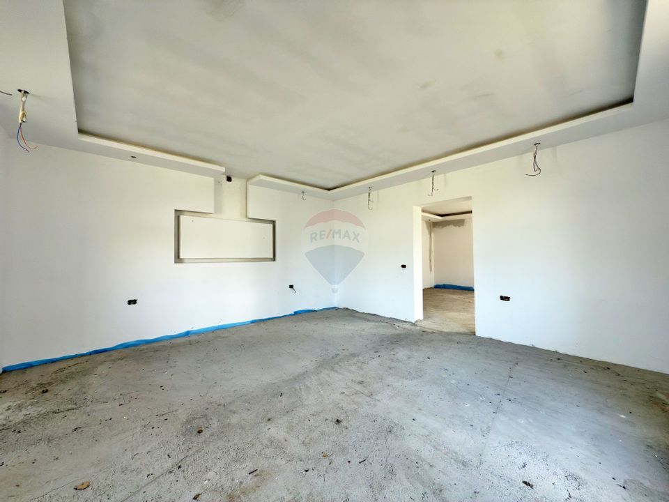 Casă cu 2 camere de vânzare loc. Frumușeni, jud. Arad