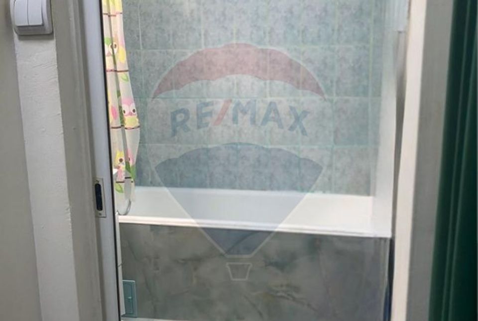 Garsonieră de vânzare complet mobilată