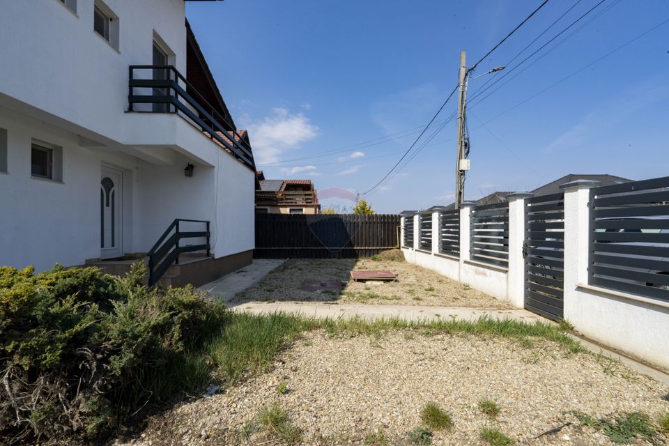 6 room House / Villa for sale