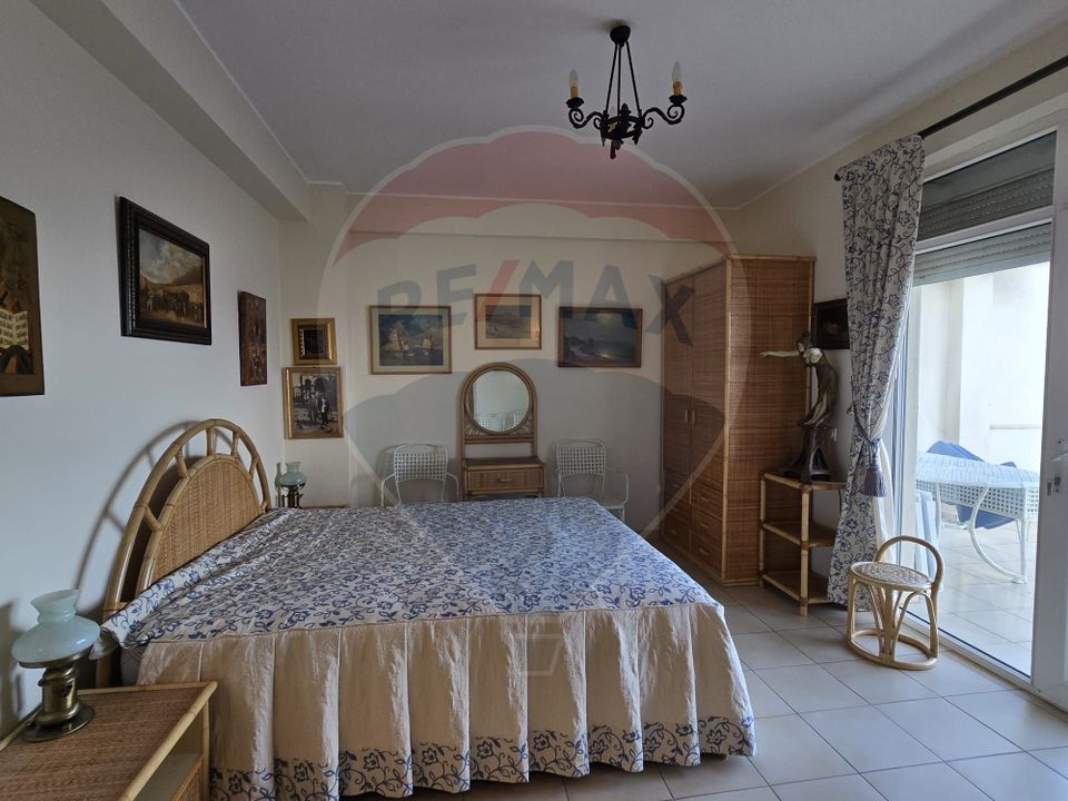 DE VANZARE Apartament cu 4 camere în Mamaia Nord