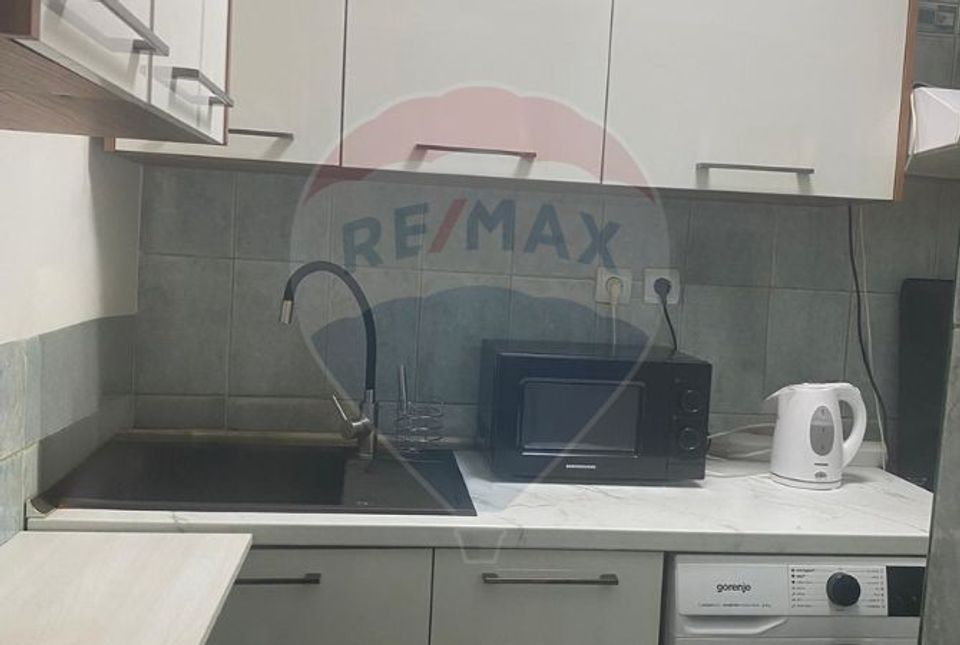 Garsonieră de vânzare complet mobilată