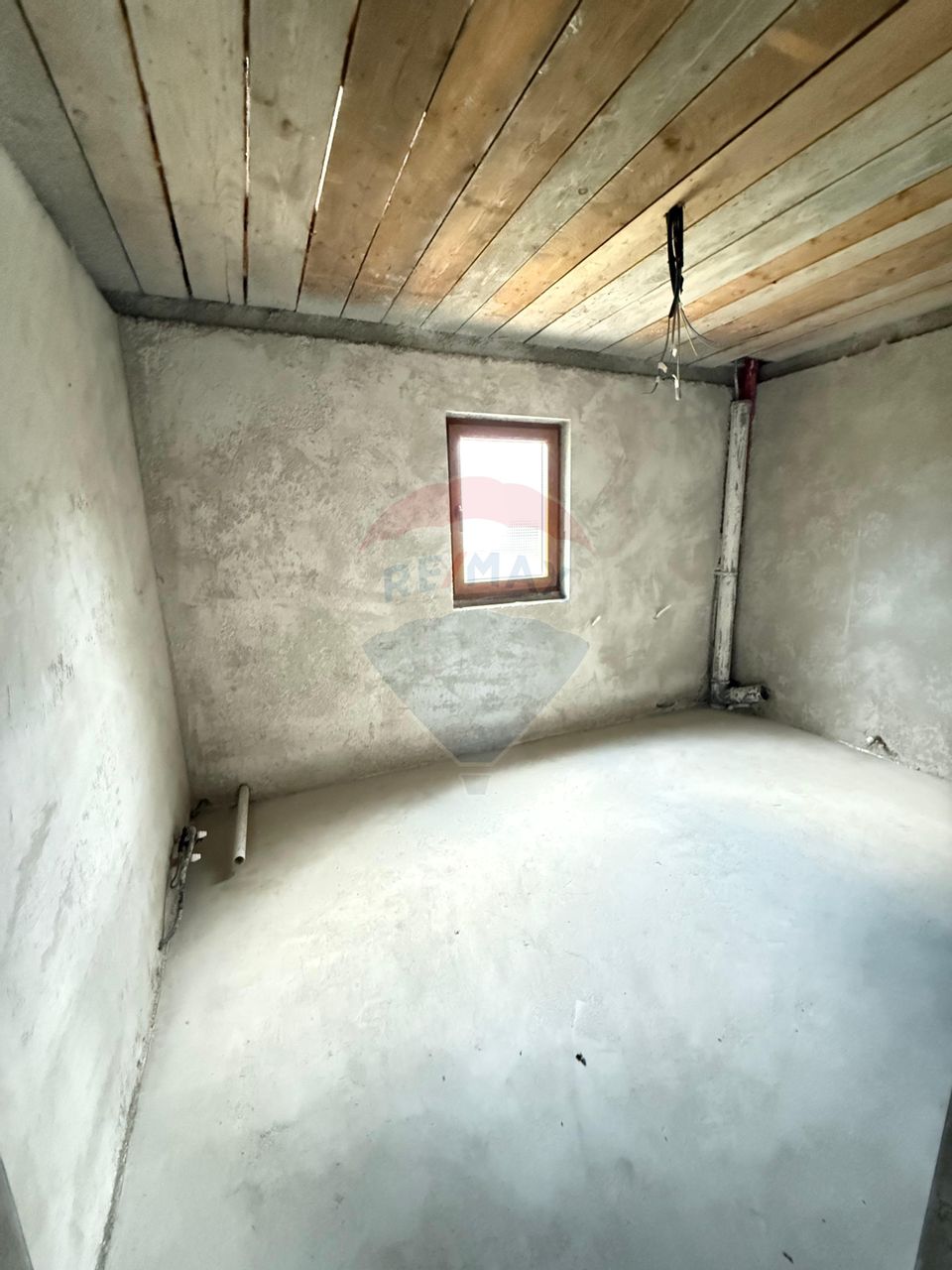 Casă / Vilă cu 5 camere de vânzare în zona Central Gura Humorului