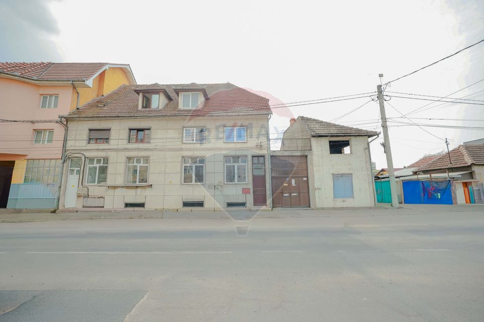 8 room House / Villa for sale, Iosia area