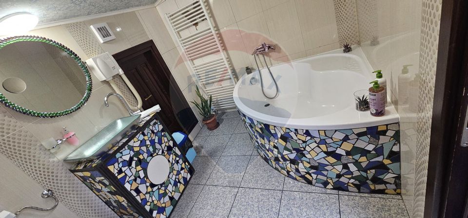 13 room Hotel / Pension for sale, Centrul Istoric area