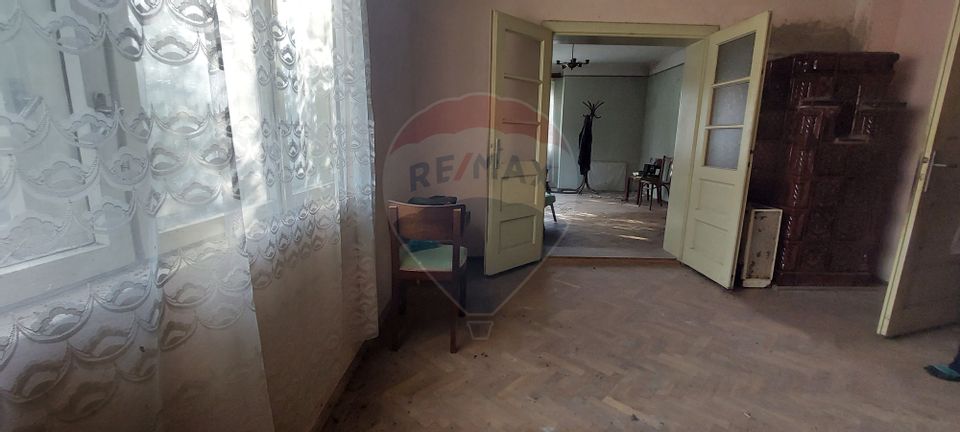 4 room House / Villa for sale, Central area