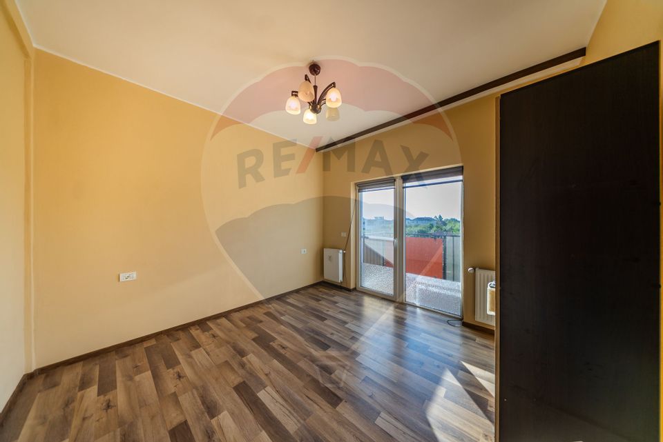 Apartament cu 2 camere vanzare + loc privat de parcare comision ZERO