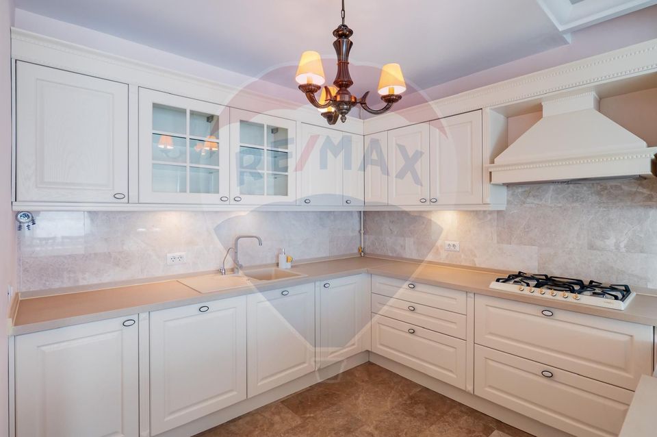 Penthouse de vanzare in Mamaia vedere frontala lac si marea Neagra