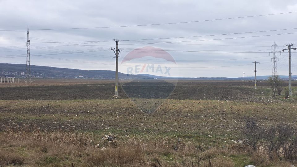 Oportunitate de investiție strategică: Teren extravilan lângă Vaslui!!