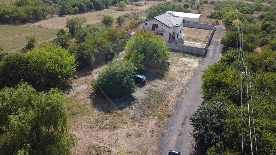 Land 2,400sqm Butimanu / Soseaua Bucuresti Targoviste