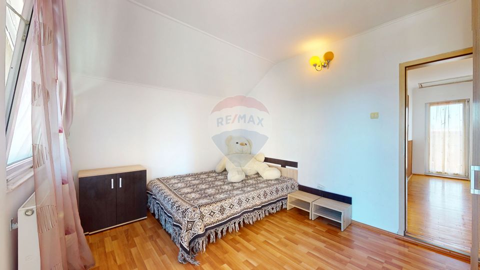 Casă individuală de vânzare | P+E+M | Central | Cristian