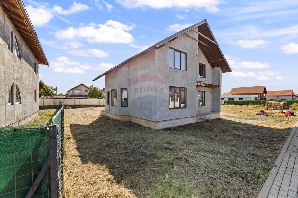 5 room House / Villa for sale