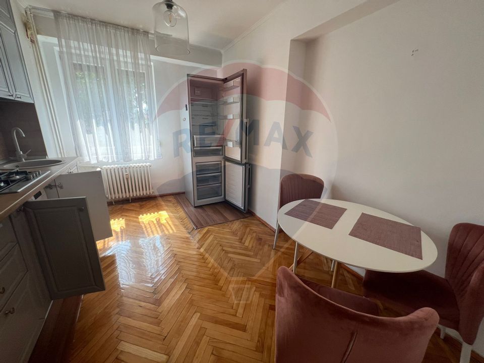 2 room Apartment for rent, Cantemir area