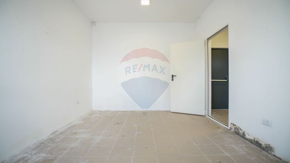 360sq.m Industrial Space for rent, Periferie area