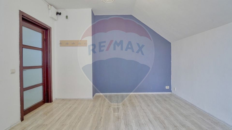 9 room House / Villa for rent, Centrul Civic area