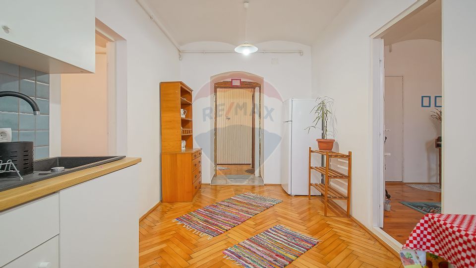 Apartament 2 camere de vânzare, 60 mp utili, locație premium