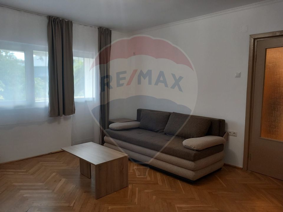 Apartament modern cu 3 camere și parcare de închiriat Ultracentral